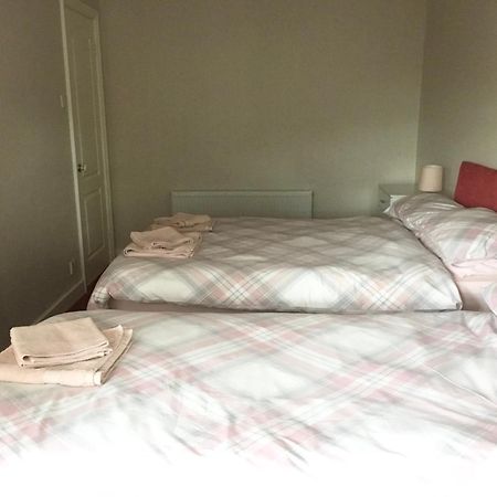 Large 4 Bedroom Home In Boston Spa Village In-Between York, Harrogate And Leeds, Sleeps 9 Екстериор снимка