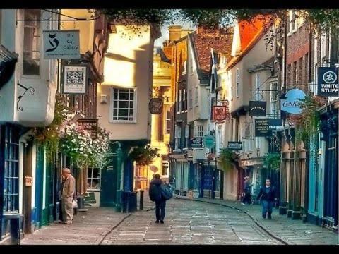 Large 4 Bedroom Home In Boston Spa Village In-Between York, Harrogate And Leeds, Sleeps 9 Екстериор снимка